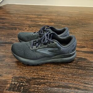 Hoka & Brooks Men's Black Running Shoes 9.5